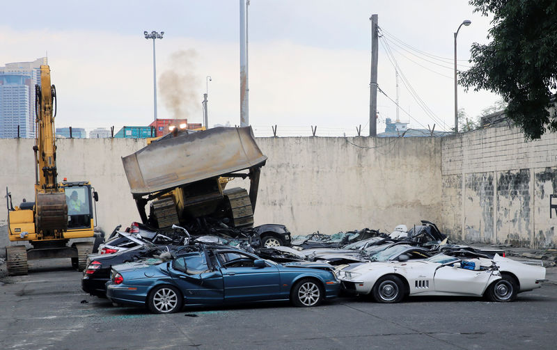 Porsche pummeled, corvettes crushed as Philippines