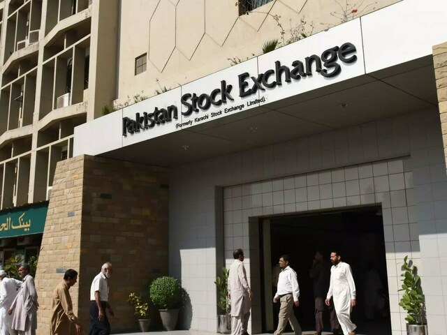 KSE-100 posts highest-ever earnings of Rs1.7trn