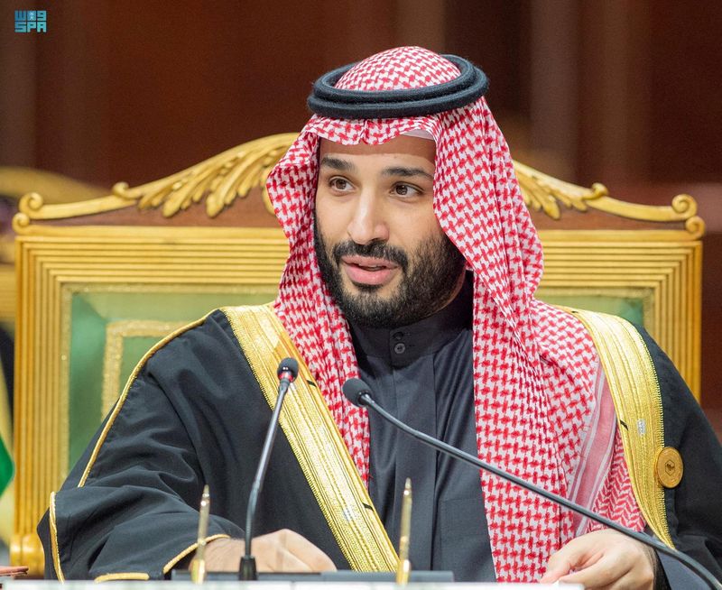 Saudi crown prince signals family unity as succession looms