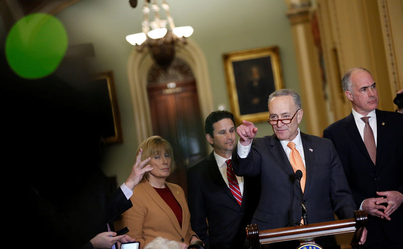 Senate rushes to clinch budget deal to avert government shutdown