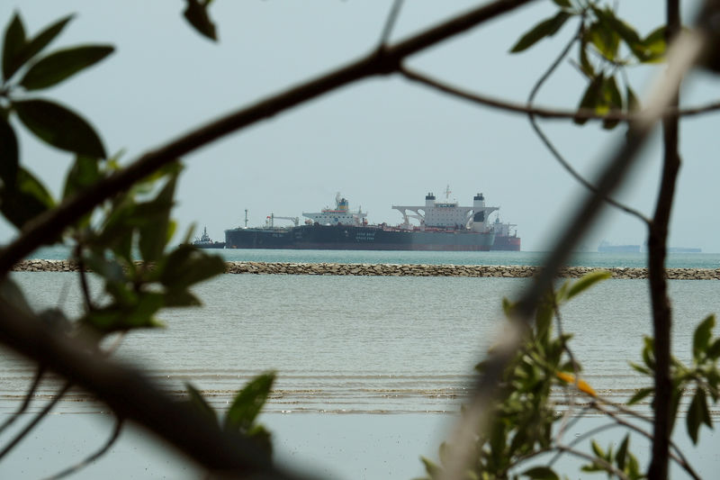 Sinking feeling: Asian floating oil storage declines as crude market tightens