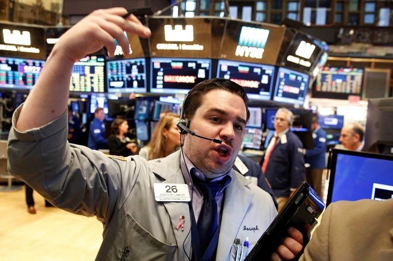 Stock Market Today: S&P 500 clinches record high as Meta