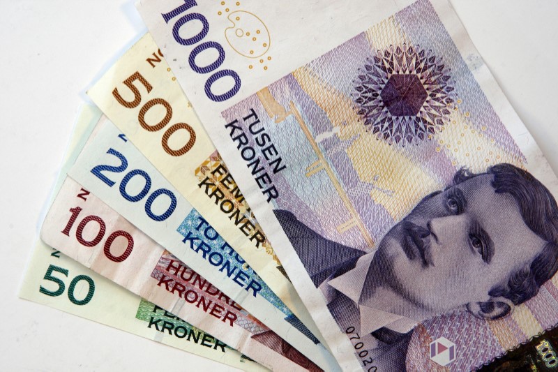 Swedish, Norwegian crowns seen strengthening against euro, dollar: Reuters poll