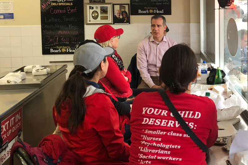 Talks to end Los Angeles teachers strike enter third day