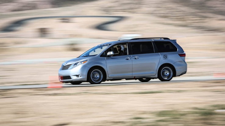 These 2 minivans hunt muscle cars: We drive them both