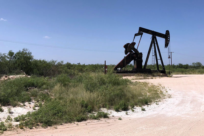 Too much oil? Texas boom outpaces supply, transport networks