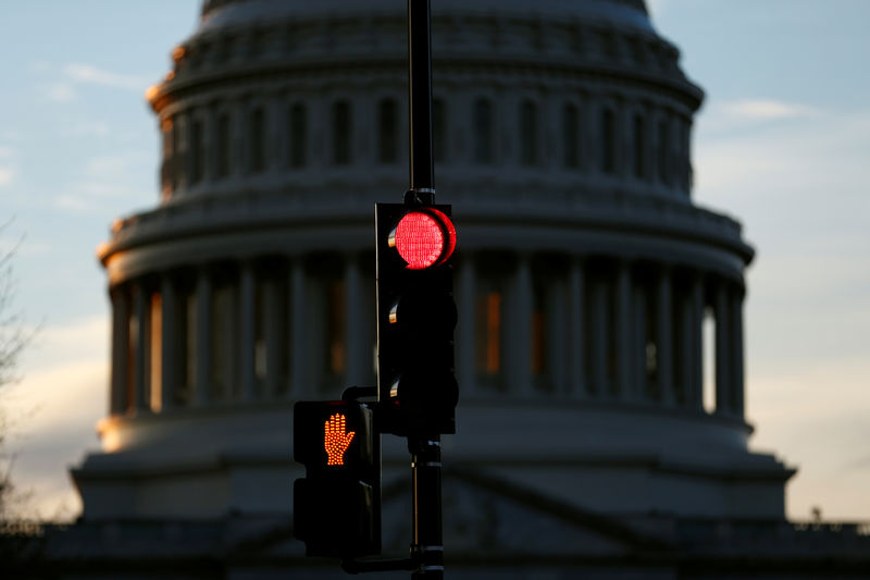 Trump: Senate should change rules if shutdown stalemate continues