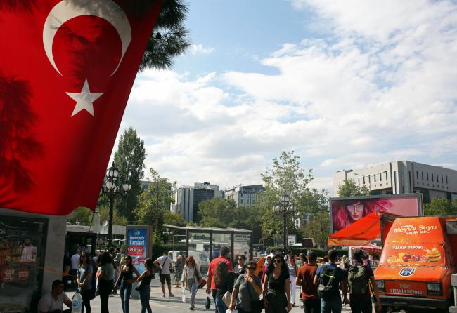 Turkey Reduces Government Borrowing Target Amid Market Rout