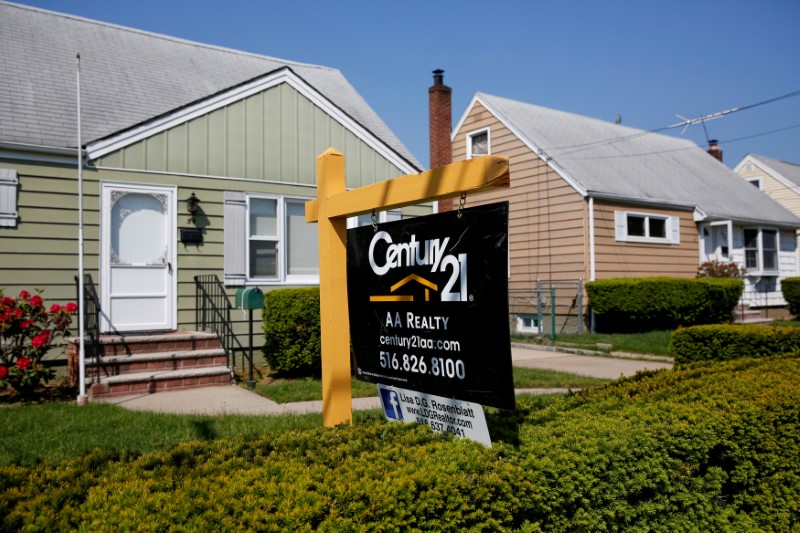 U.S. 2019 housing market outlook on shaky ground: Reuters poll