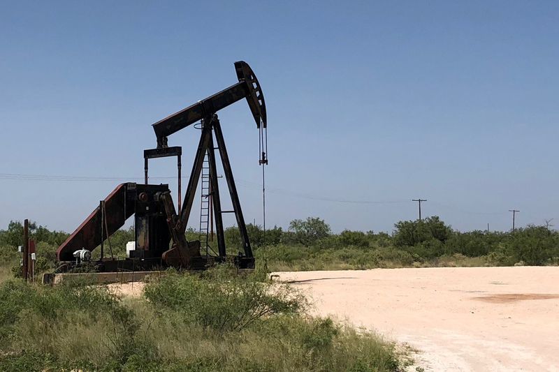 U.S. oil output rises 1.7% June to highest since April 2020 -EIA