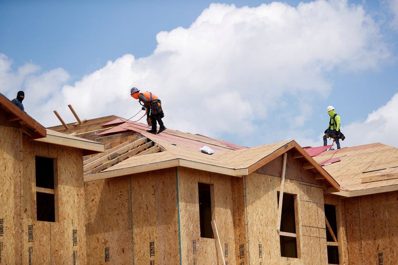 U.S. pending home sales unexpectedly rebound in May