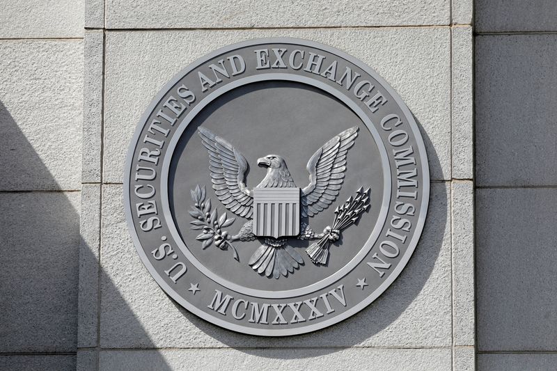 U.S. SEC says EDGAR back up after technical glitch