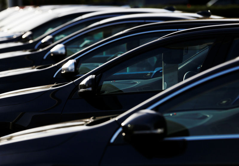 UK new car sales slump ahead of Brexit 