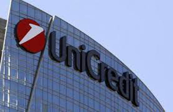 UniCredit, feeling squeeze from low rates, cuts 18,200 jobs