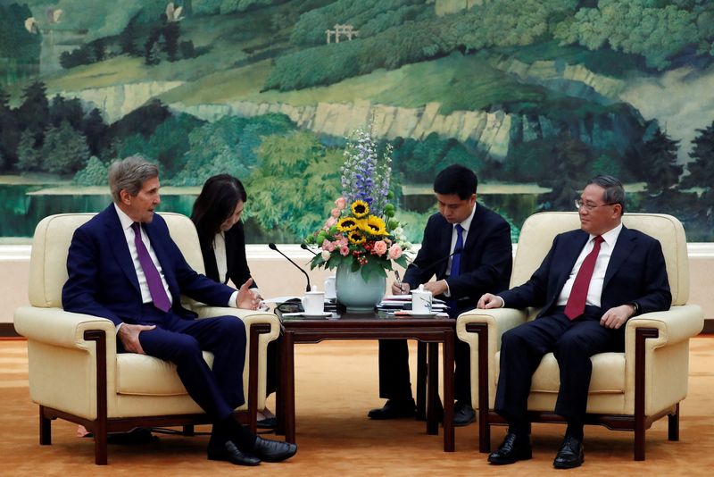 US envoy John Kerry tells China to separate climate from politics