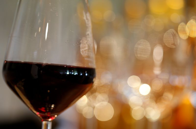 World wine output dips slightly after year of torrid weather