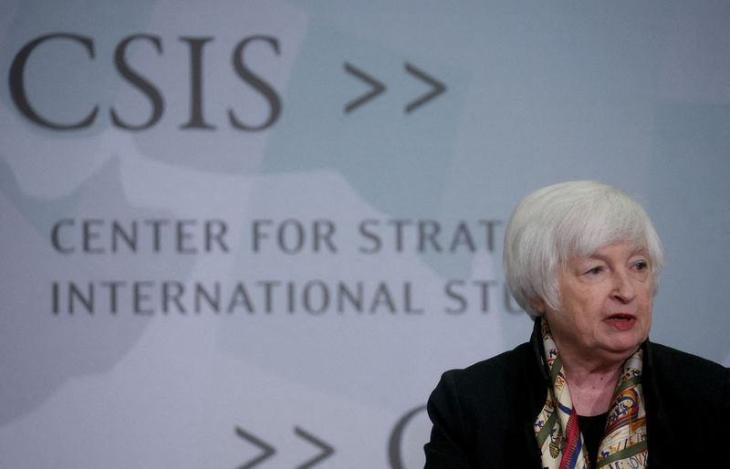 Yellen: No signs US economy in downturn, warns against gov