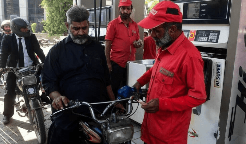 Govt reduces petrol price by Rs10, HSD’s by Rs13.06 per litre