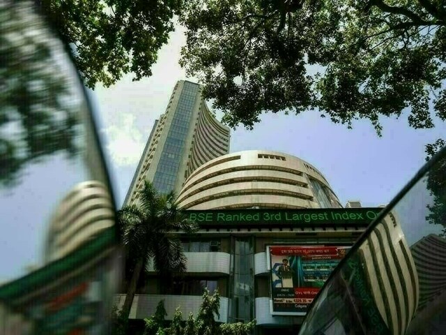 Indian shares end off record highs